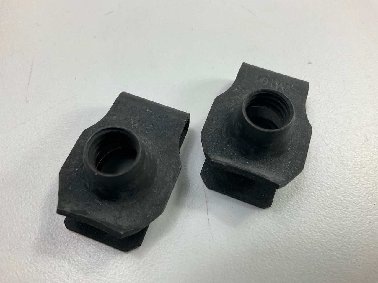 (8) Auveco AP11631 Extruded U-NUT M10-1.5 Screw Size Panel Range: 1.0mm-6.0mm