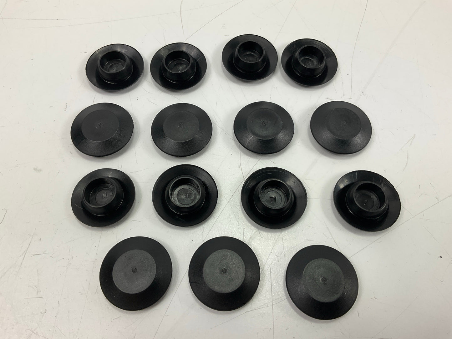 Auveco AP11746 Plug For Sheet Metal, Black Plastic, 1/2'' Hole, 7/8'' Head Qty 360