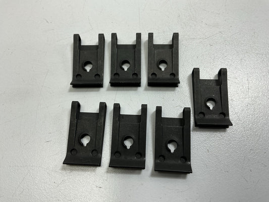 Auveco AP15752-35 U-Nut #10 Screw Size Panel Range: .025''-.150''  9/16'' Edge