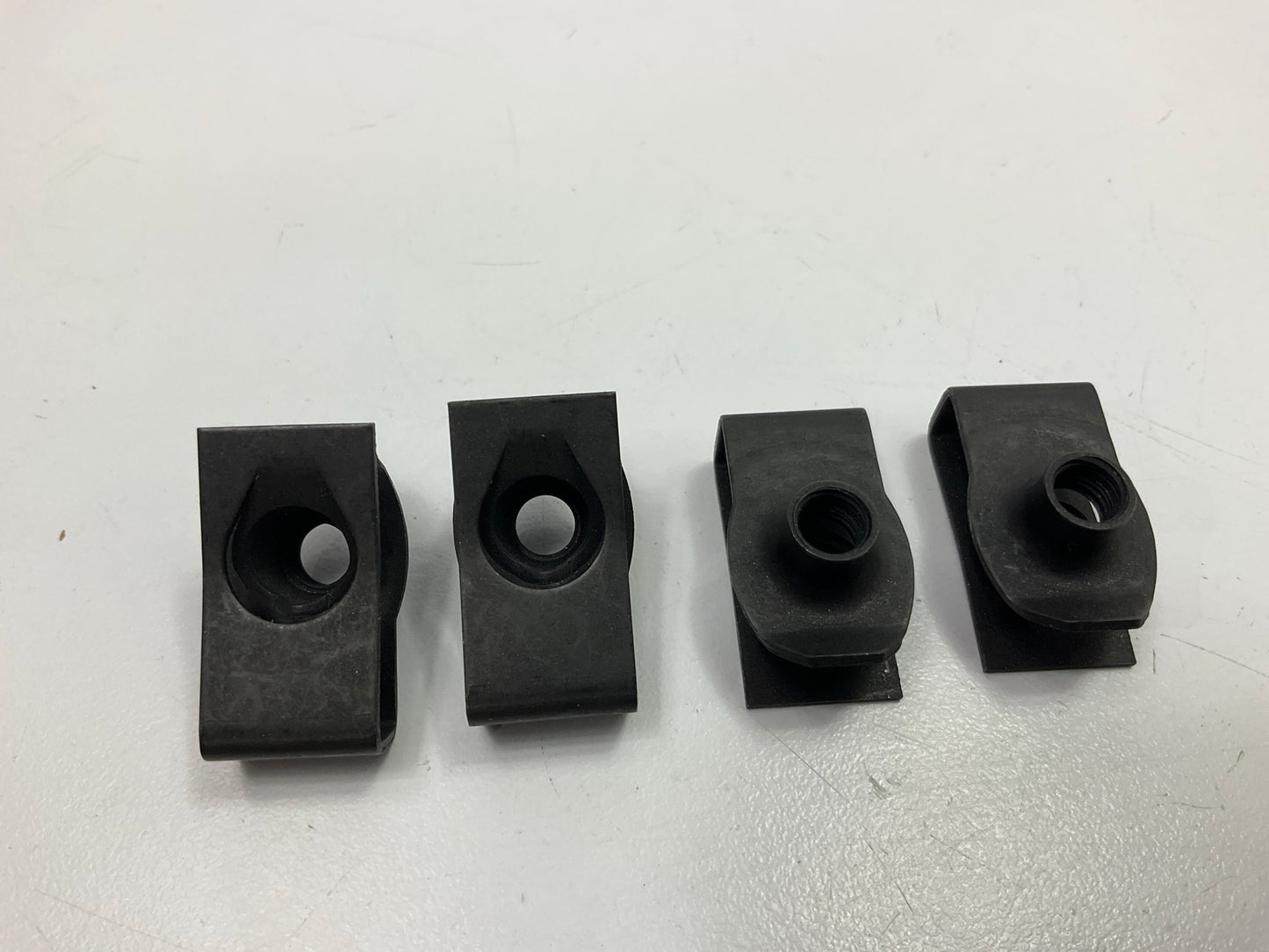 (16) Auveco AP16842 Extruded U-Nut M6-1.0 Screw 3.4-6.3mm