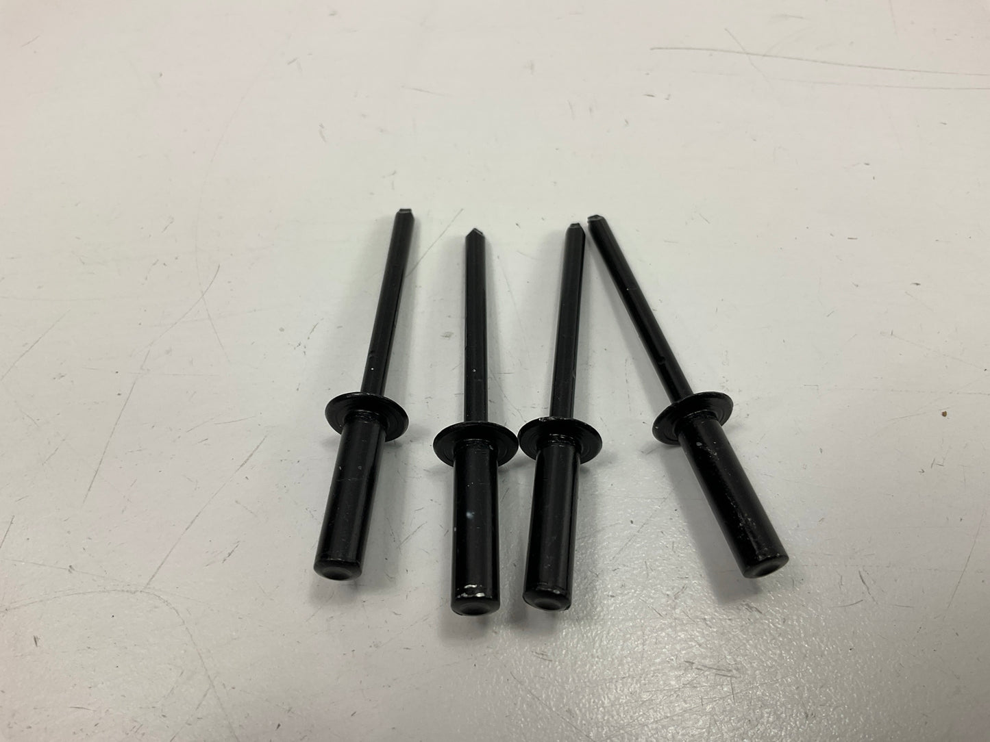 (96) Auveco AP17410 Closed End Rivet 3/16'' Diameter 3/8''-1/2'' Grip Aluminum