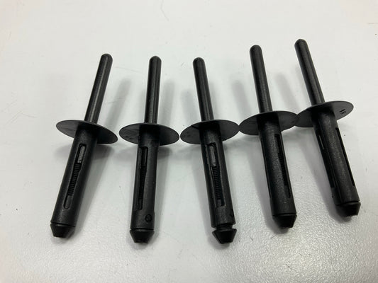 (15) Auveco AP18108 Nylon Rivets 1/4 DIA. 5/32-3/8 Grip Black Qty 15