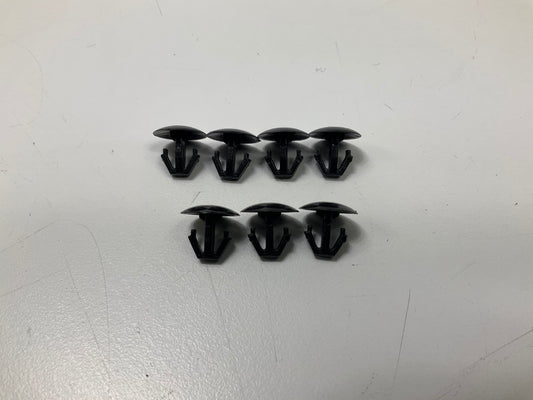 Auveco AP19114 Hood & Trunk Moulding Retaining Clip Qty 203