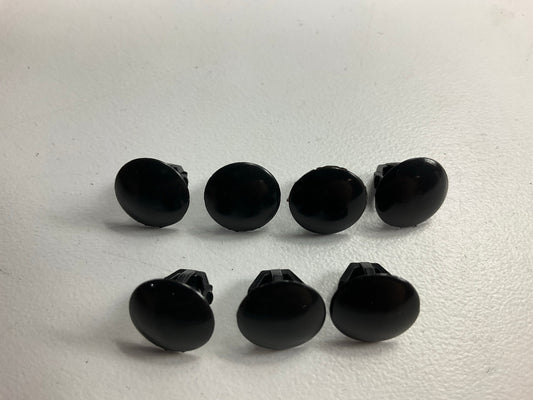 Auveco AP19114 Hood & Trunk Moulding Retaining Clip Head Dia 12mm Qty 231