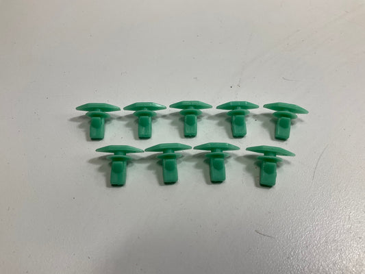 Auveco AP19171 Weatherstrip Retainer Head Size 5mm X 15mm Stem Lgth 10mm Qty 108