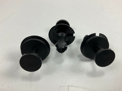 Auveco AP19613 Lower Front Air Deflector Retainer Clip Qty 36