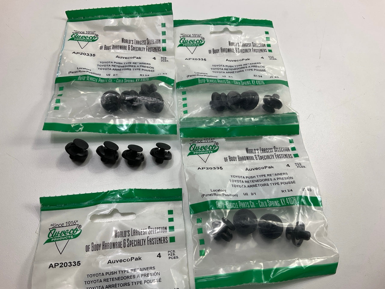 (16) Auveco AP20335 Fender Liner Push-Type Retainer Head Dia 18mm Qty 16