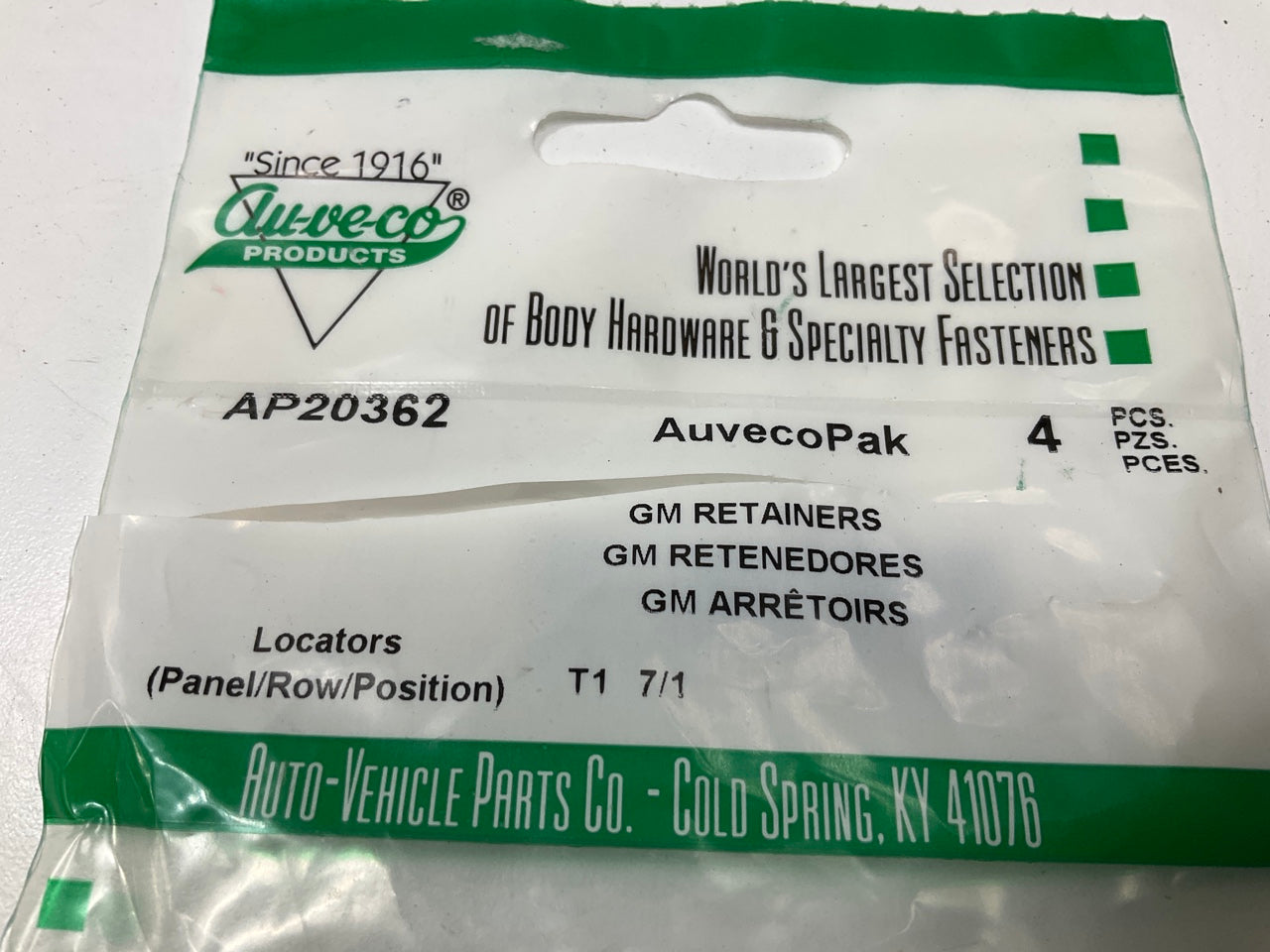 (100) Clips - Auveco AP20362 Bumper Cover Fascia Retainer Clips GM 15056810