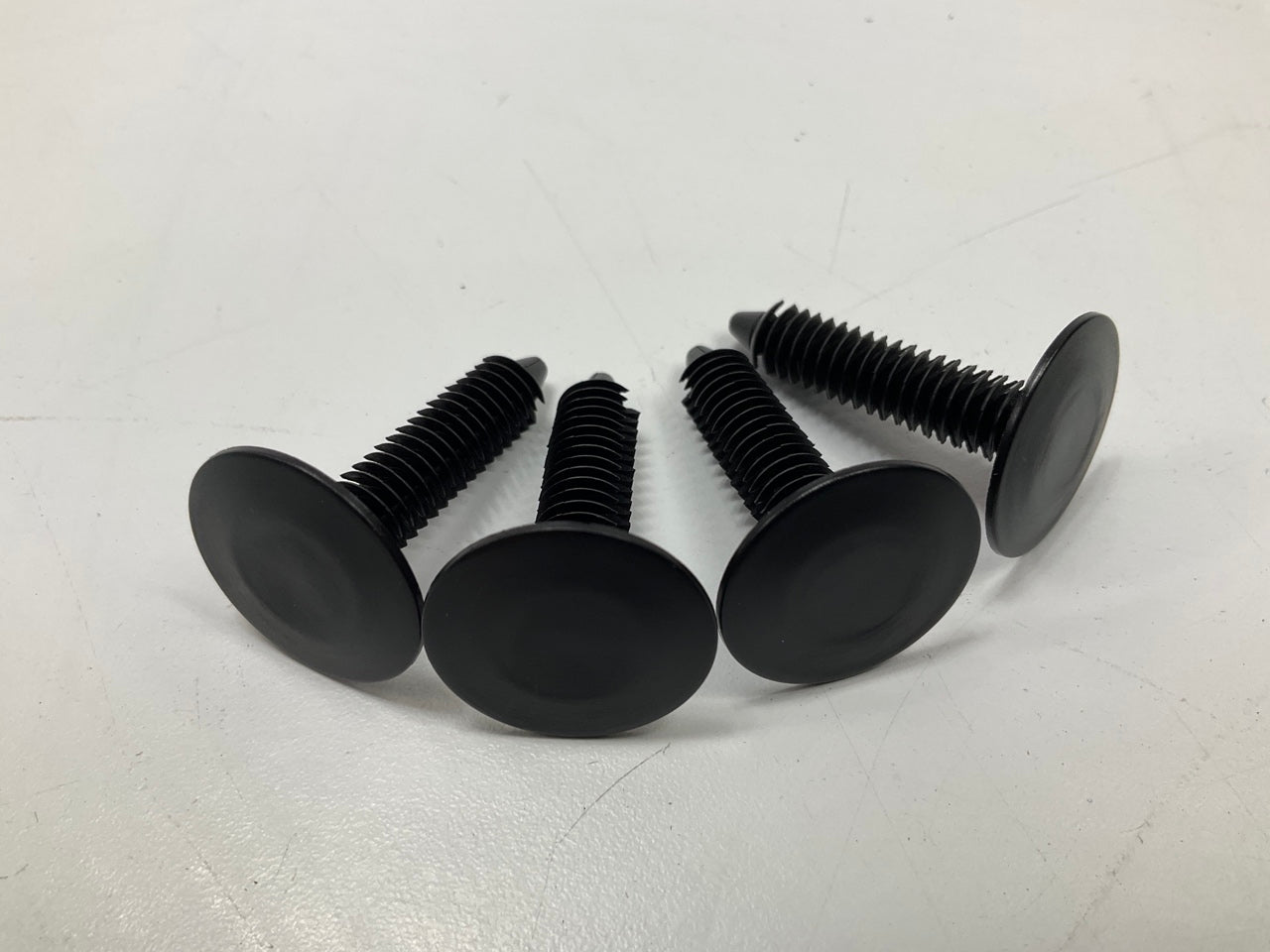 Auveco AP20366 Fender Liner And Mudflap Retainer Clips 22mm Head Dia - 100 Pcs
