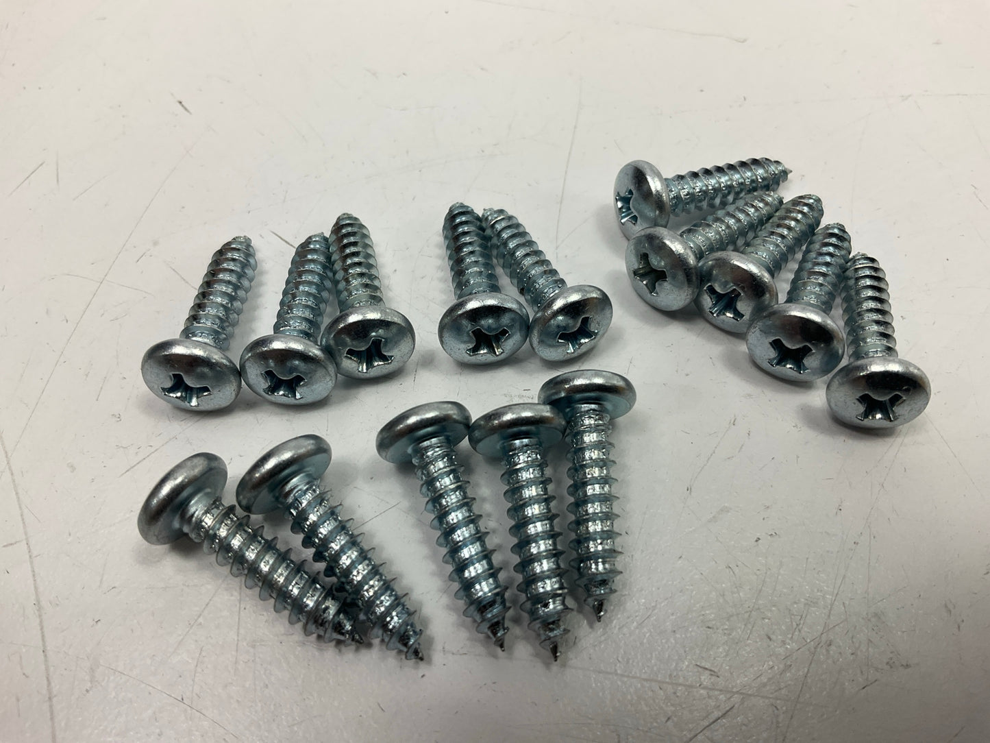Auveco AP2366 Phillips Pan Head Tapping Screws