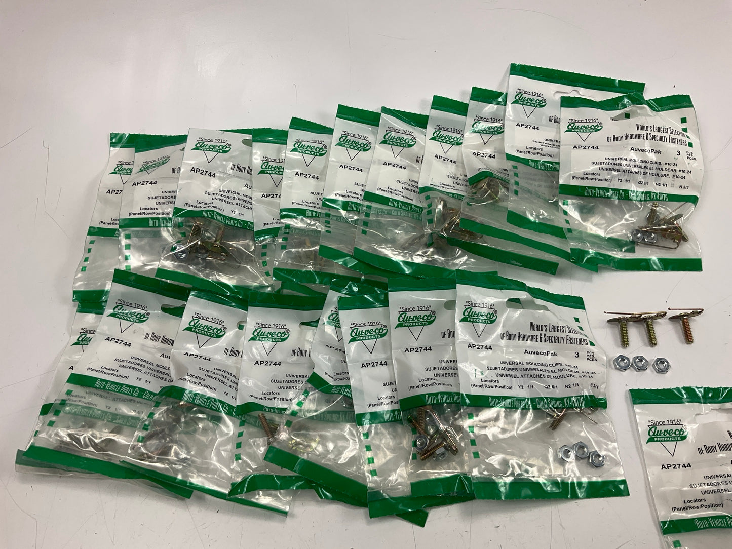 Auveco AP2744 Universal Moulding Fastener 0.75'' X 5/16'', 3/4'' Bolt Qty 60