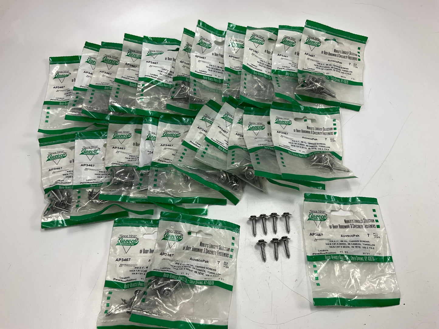 Auveco AP3464 #10 X 1 #8 HD PHILLIPS OVAL HEAD TAP SCREW Qty 168