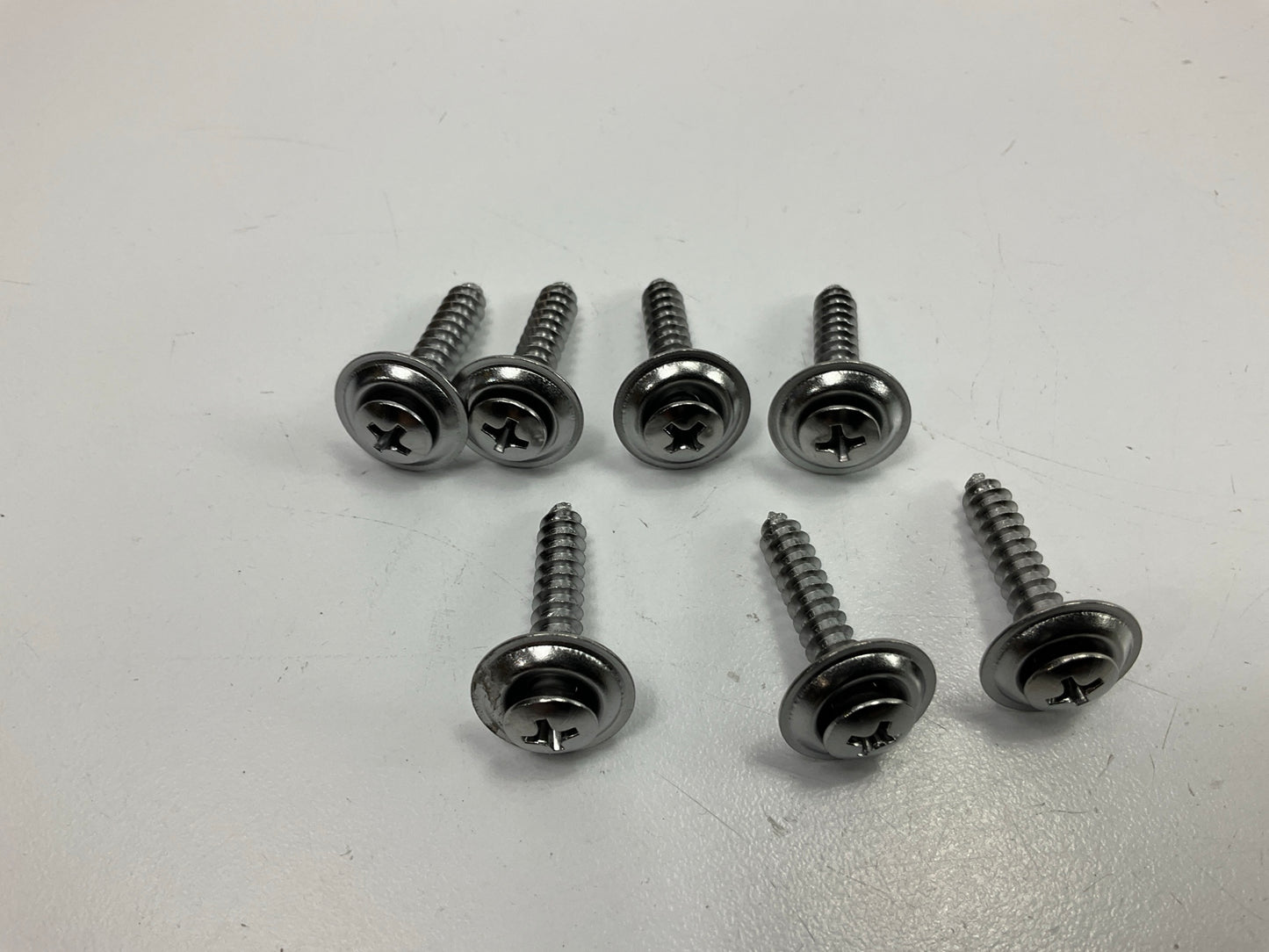 Auveco AP3464 #10 X 1 #8 HD PHILLIPS OVAL HEAD TAP SCREW Qty 168