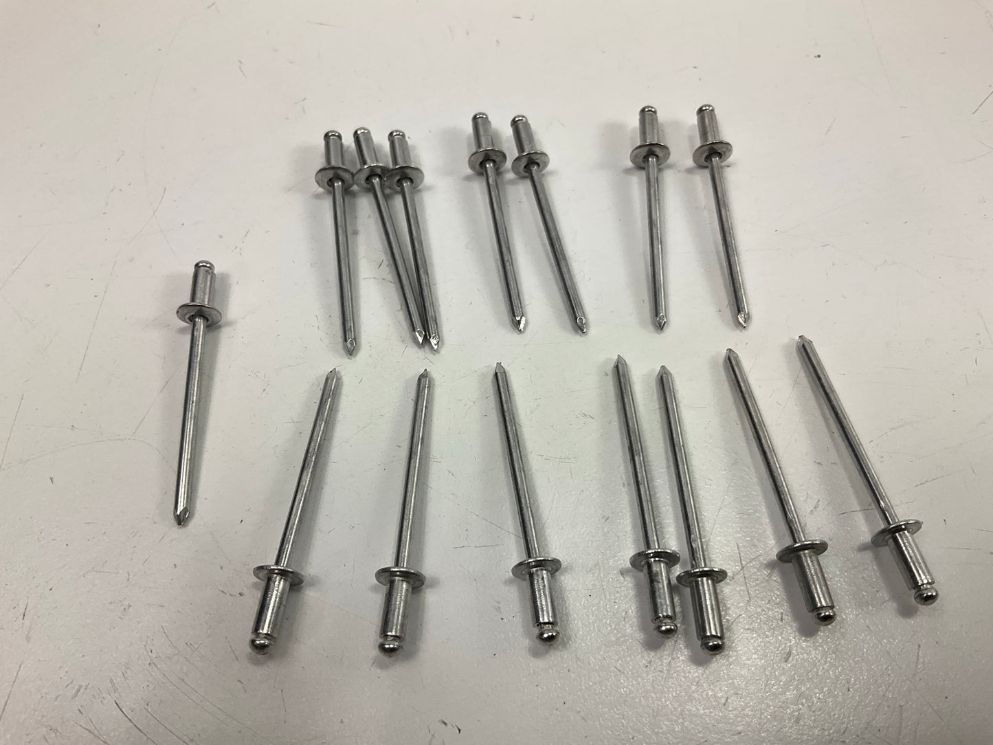 Auveco AP8309 Blind Pan-L Rivet, 1/8'' Mandrel X 7/32'', 0.25'' Flange Qty 255