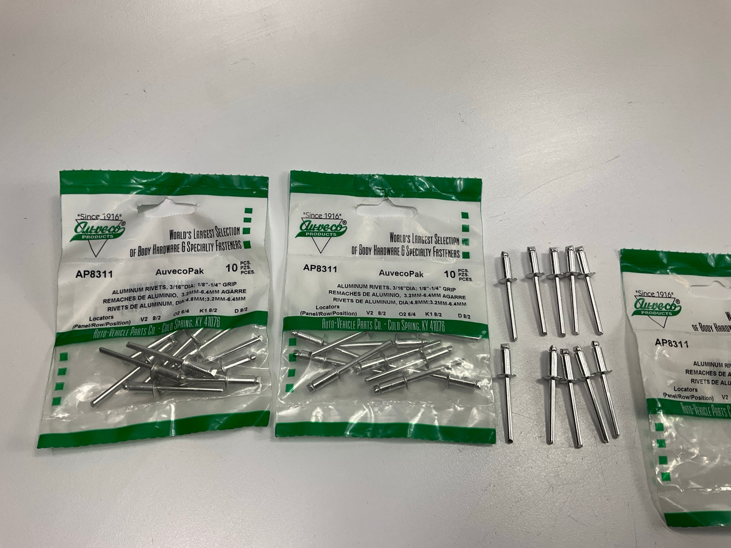 (30) Auveco AP8311 Panel Rivets Dome 3/8'' Diameter 3/16'' Grip 1/8''-1/4''