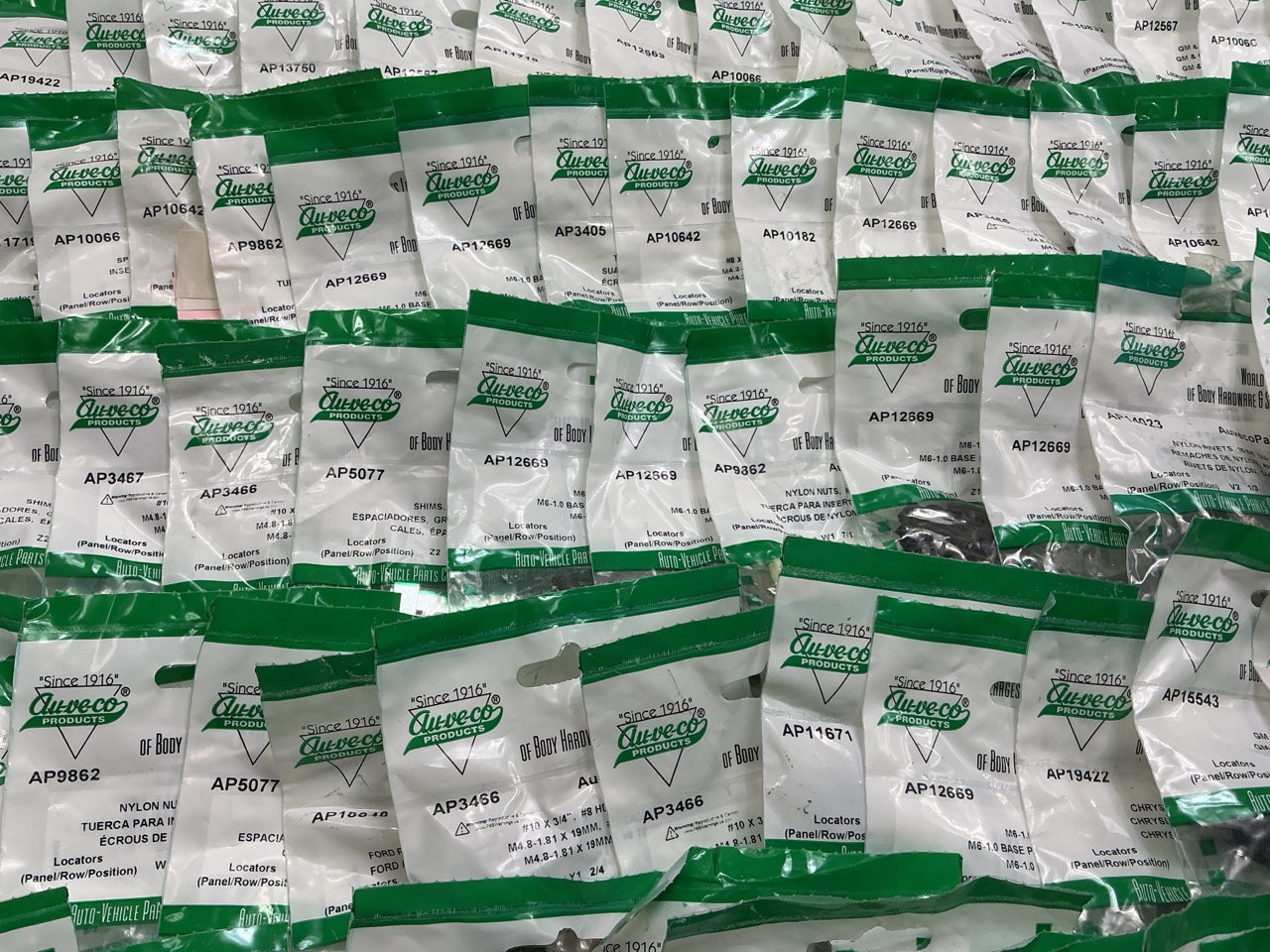 Wholesale Lot # 14 - Auveco Retainer Clips & Hardware Lot, 250 Packs, As Shown