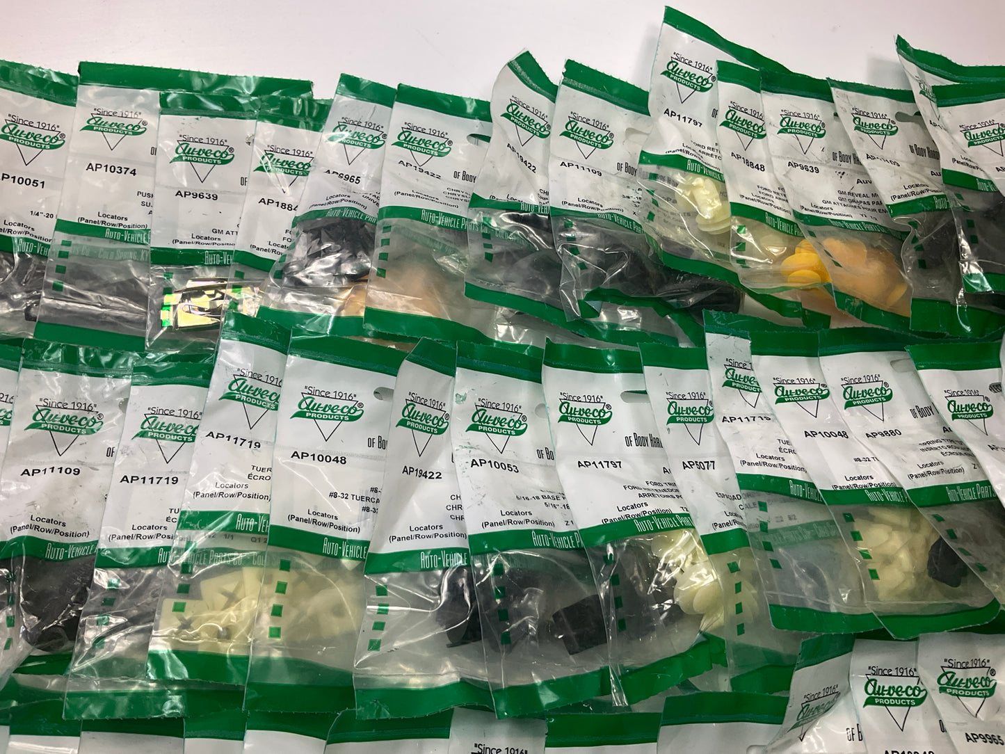 Wholesale Lot # 18 - Auveco Retainer Clips & Hardware Lot, 250 Packs As Shown