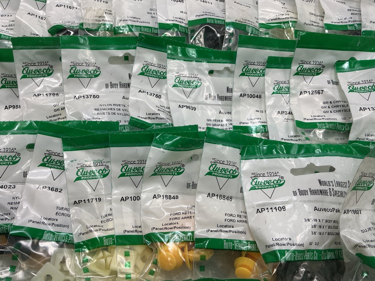 Wholesale Lot # 20 - Auveco Retainer Clips & Hardware Lot, 245 Packs As Shown