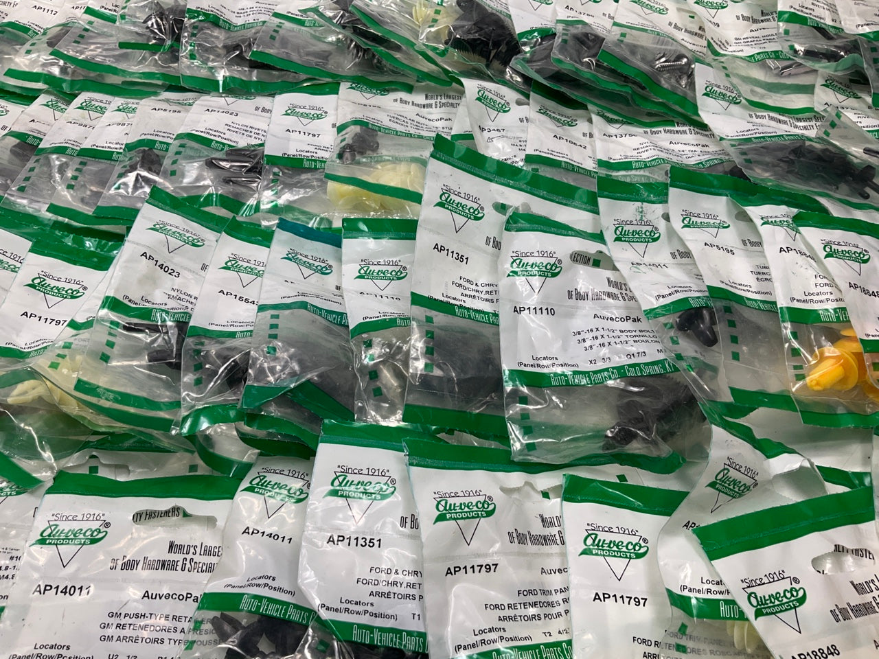 Wholesale Lot # 21 - Auveco Retainer Clips & Hardware Lot, 250 Packs As Shown