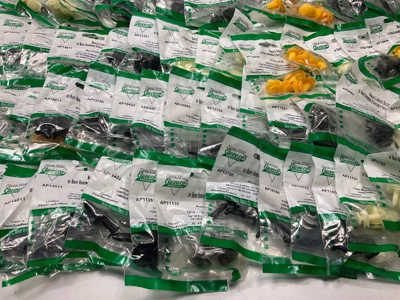 Wholesale Lot # 21 - Auveco Retainer Clips & Hardware Lot, 250 Packs As Shown