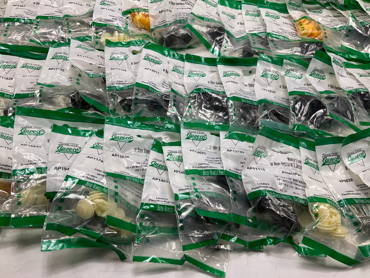Wholesale Lot # 21 - Auveco Retainer Clips & Hardware Lot, 250 Packs As Shown
