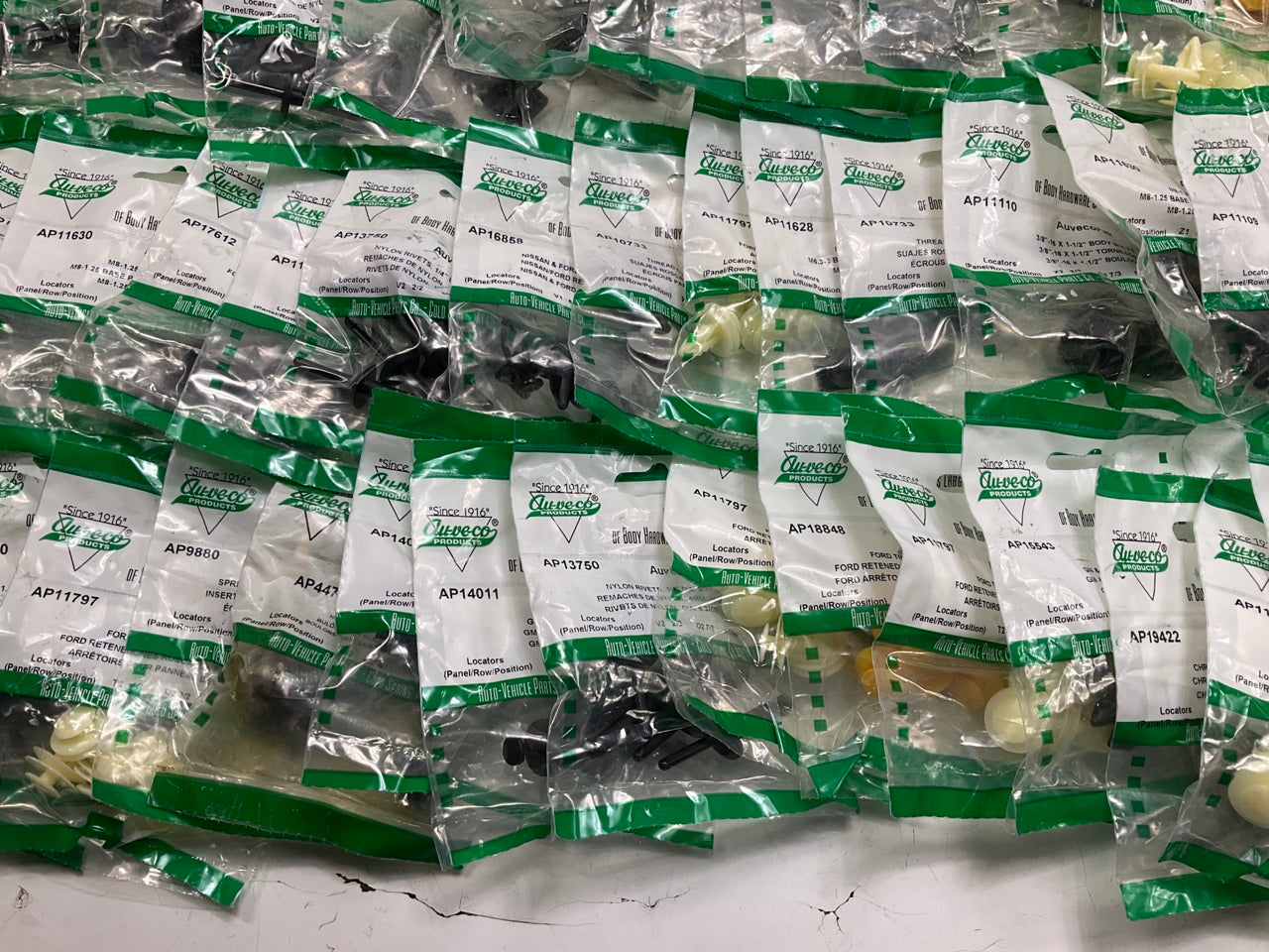 Wholesale Lot # 21 - Auveco Retainer Clips & Hardware Lot, 250 Packs As Shown