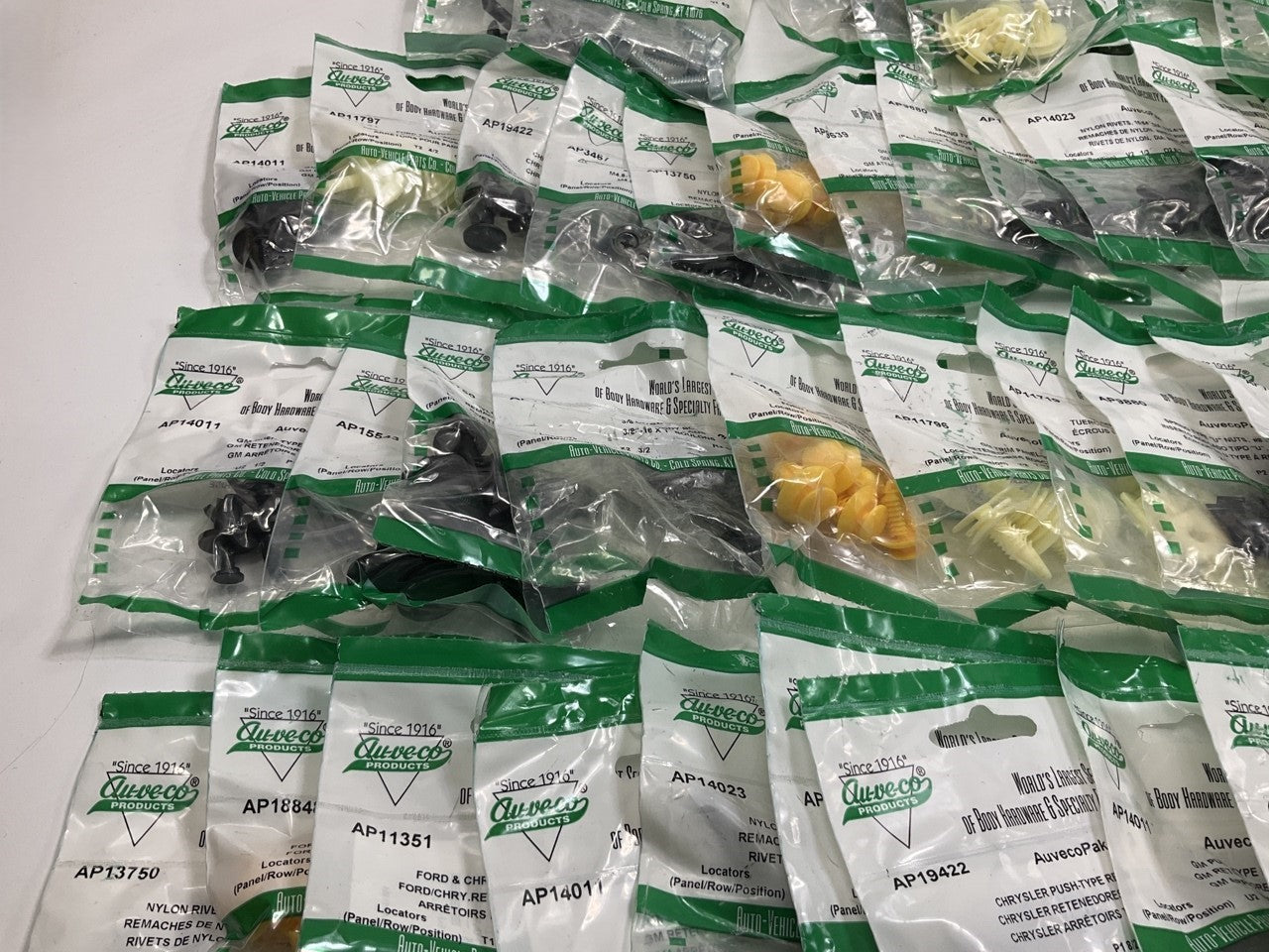 Wholesale Lot # 21 - Auveco Retainer Clips & Hardware Lot, 250 Packs As Shown