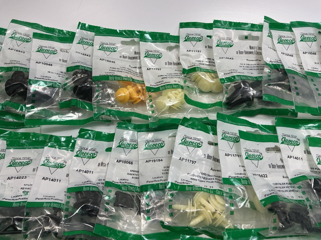 Wholesale Lot # 22 - Auveco Retainer Clips & Hardware Lot, 250 Packs As Shown