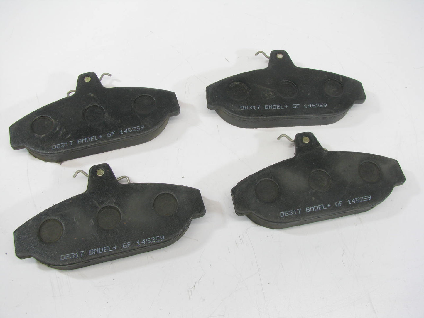 Axxis 22-255-01 Front Disc Brake Pad Set - Organic