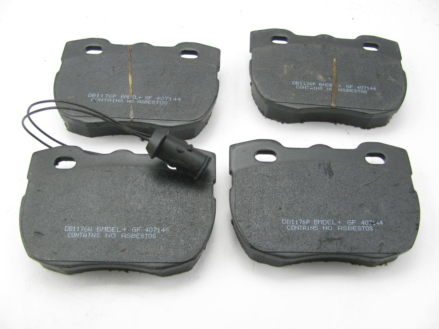 Axxis 22-520-01 Front Organic Disc Brake Pads