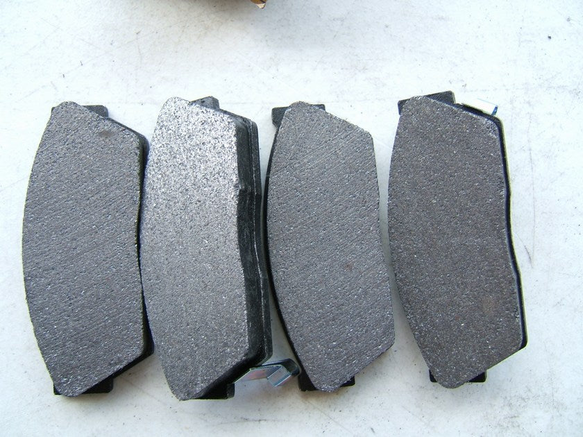 Axxis 23-276-01 Front Disc Brake Pads For 1984-1987 Honda Civic