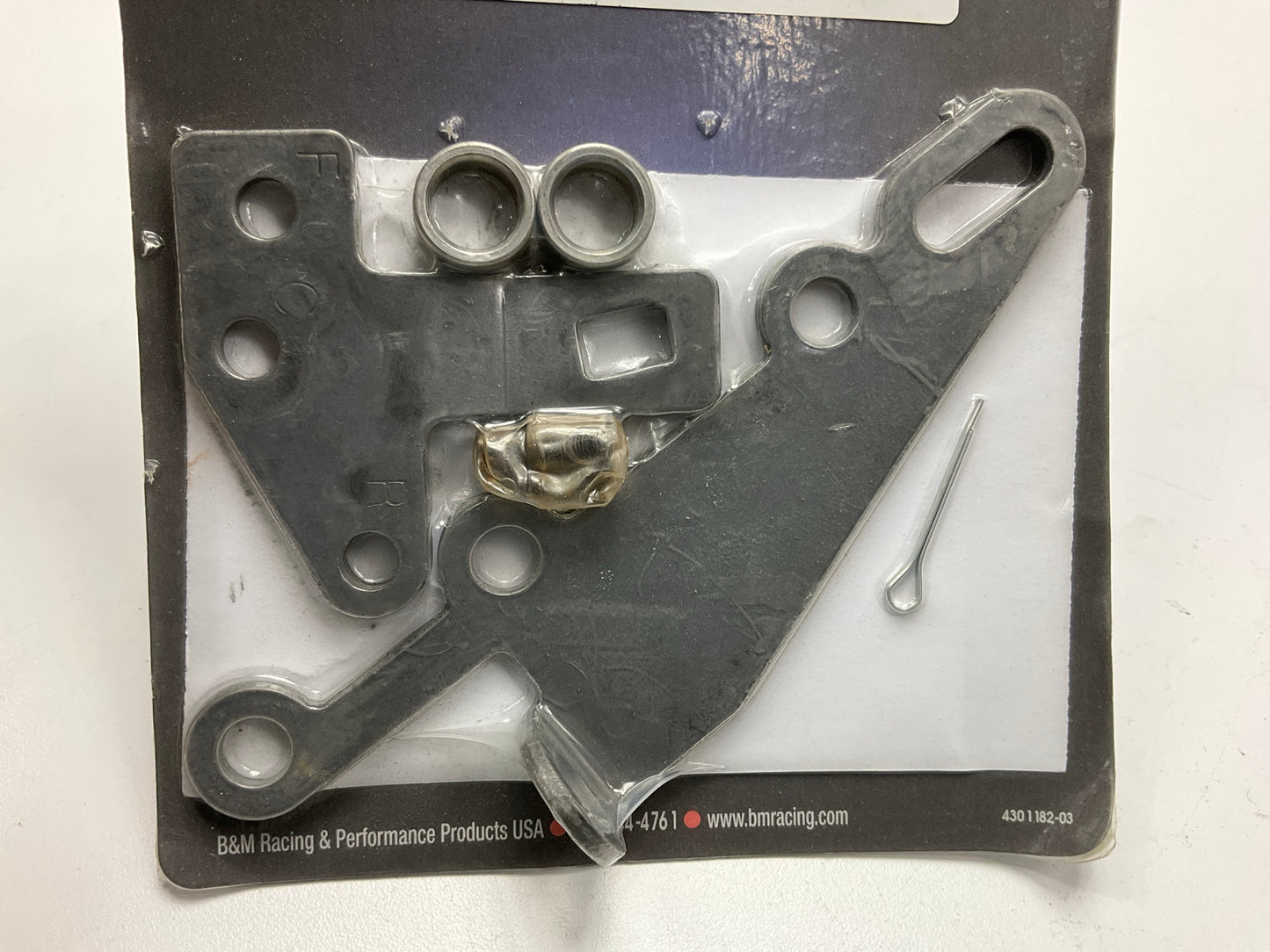 B&M 35498 Bracket And Lever Kit TH400, 350, 250, 2004R, 700R4 Auto Trans