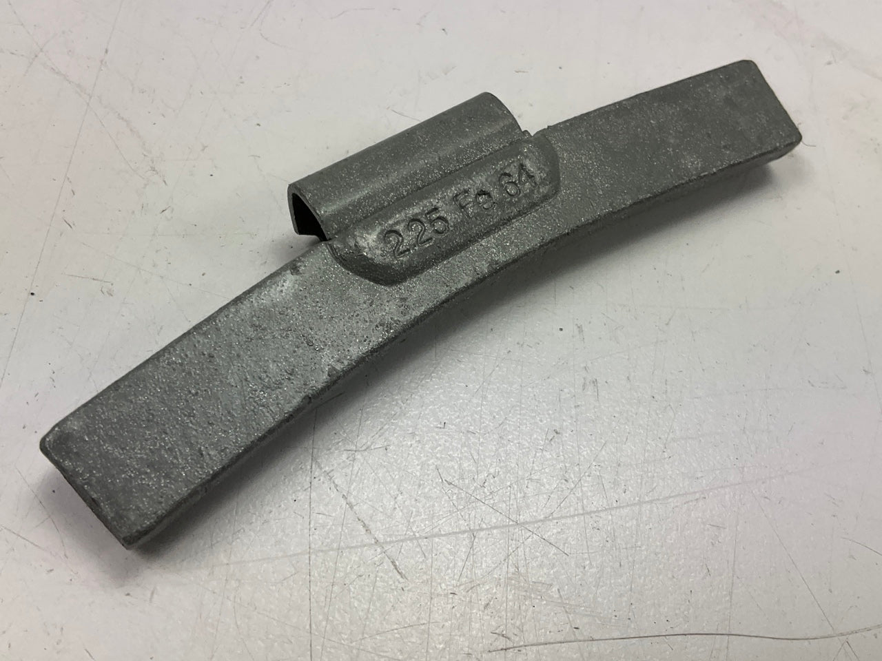 BADA MCFE Coated Steel 2.25Oz. Clip-On Wheel Weights, 25 / PACK, 2-1/4 Oz