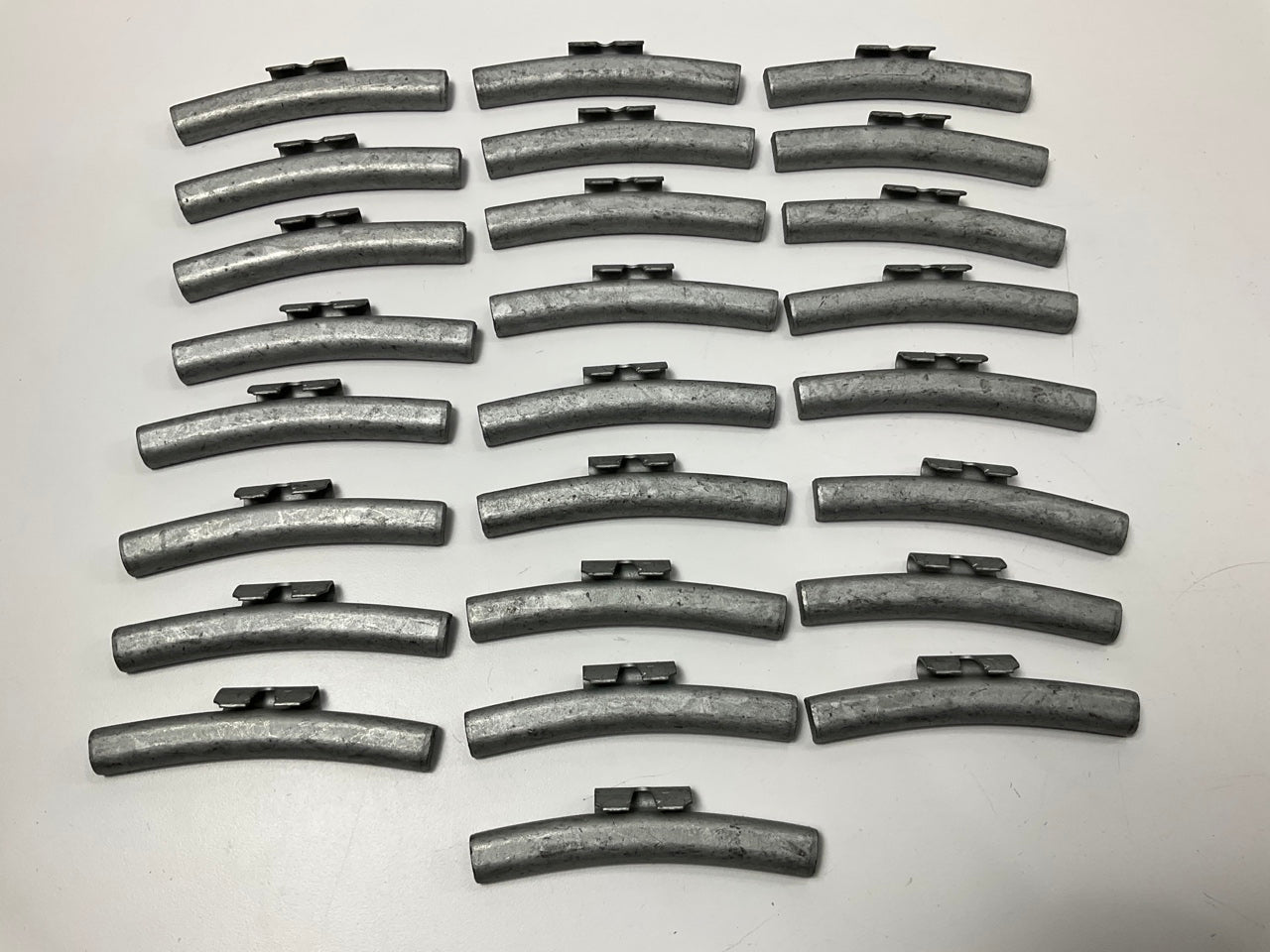 Bada TFE225 Wheel Weights -  25 Individual 2.25 Oz. Clip-On Wheel Weights