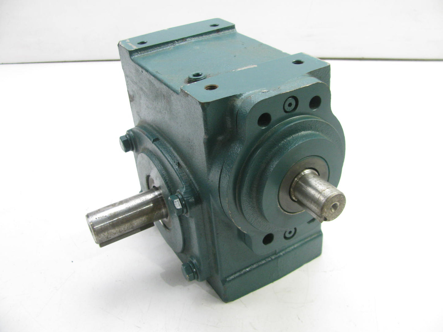 BRAND NEW - BALDOR 23S10L TIGEAR-2 Right Angle Reducer
