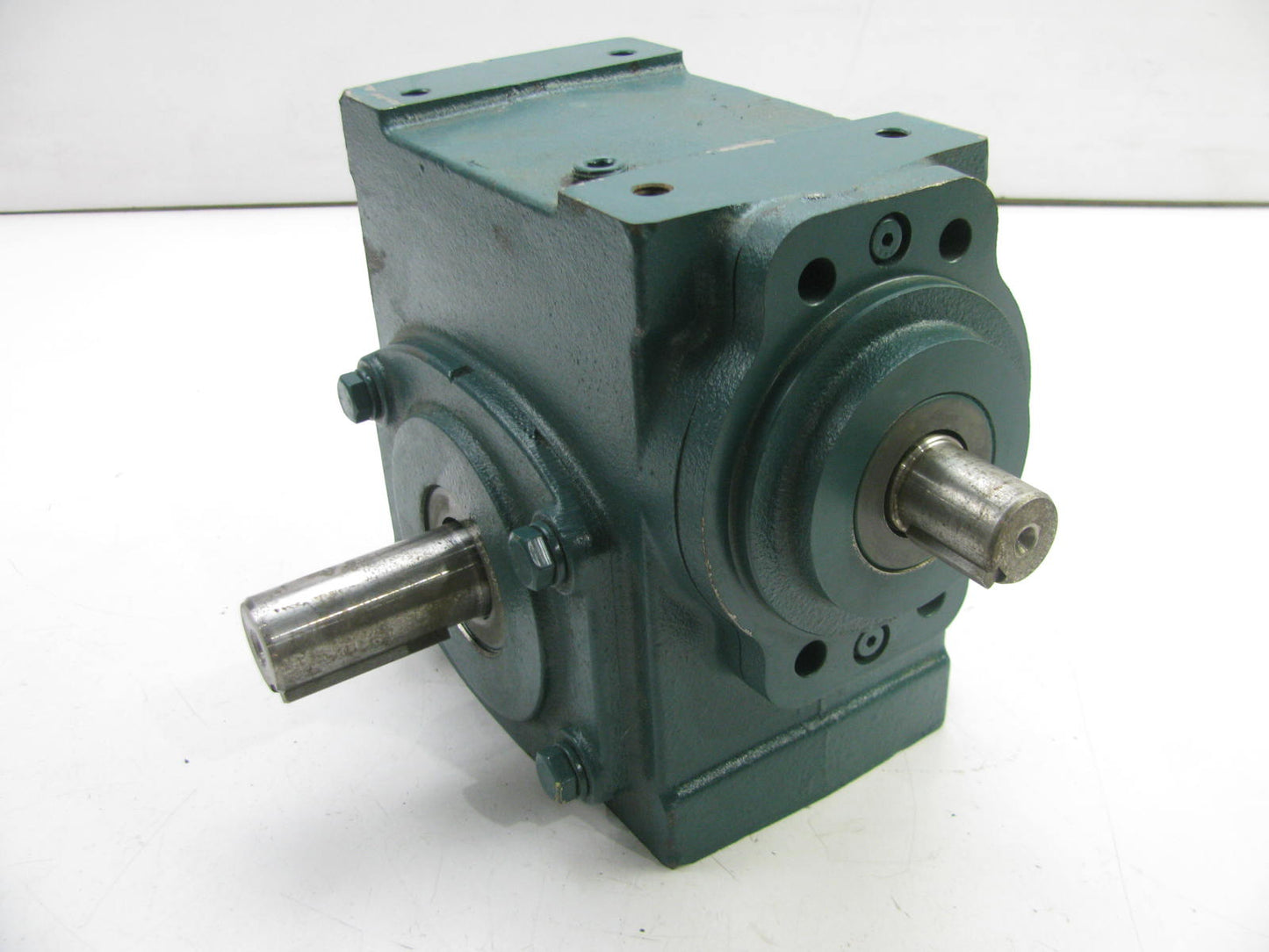 BRAND NEW - BALDOR 23S10L TIGEAR-2 Right Angle Reducer