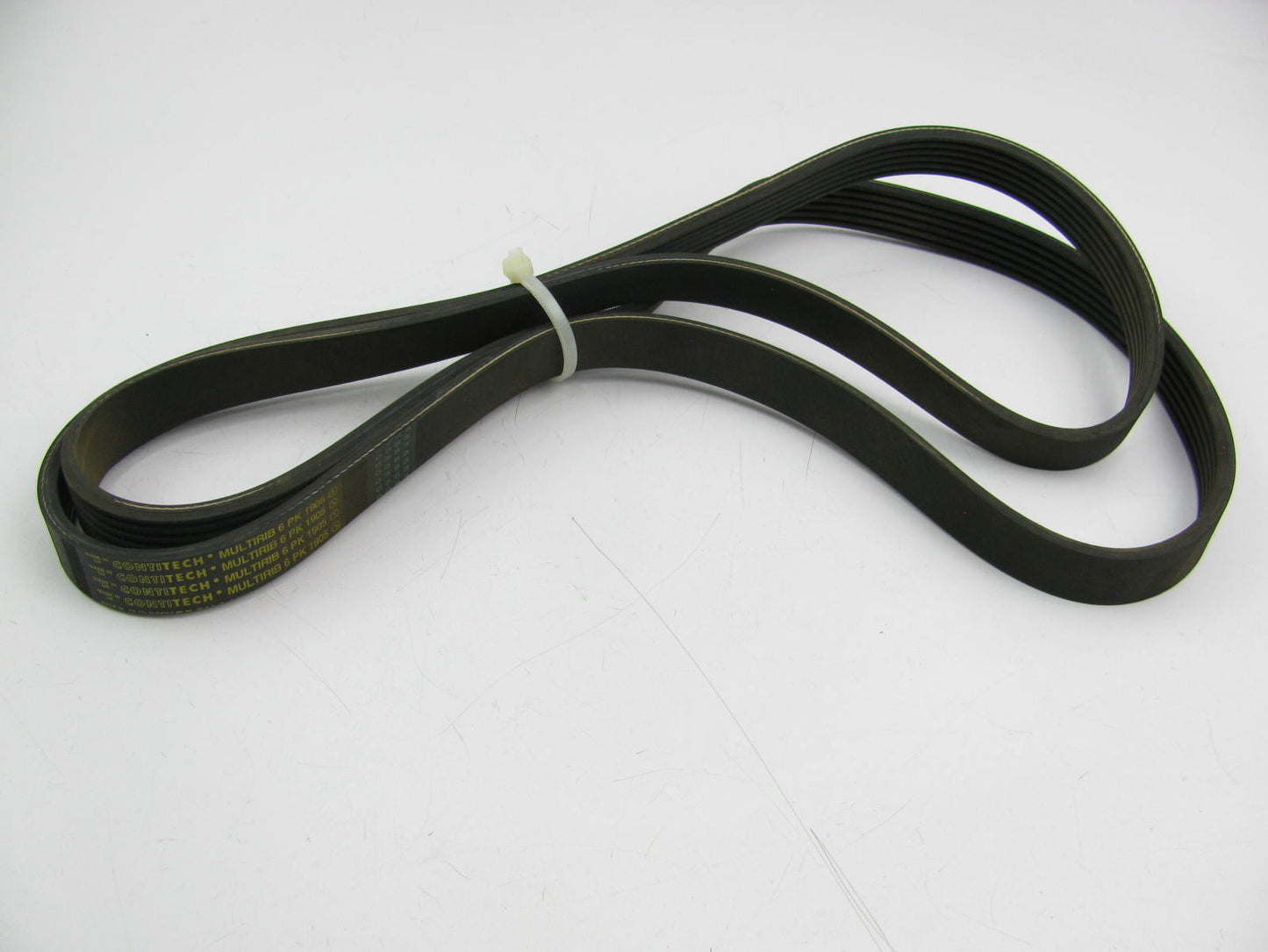 Bando 4PK945 Serpentine Belt - 0.56'' X 37.50'' - 4 Ribs