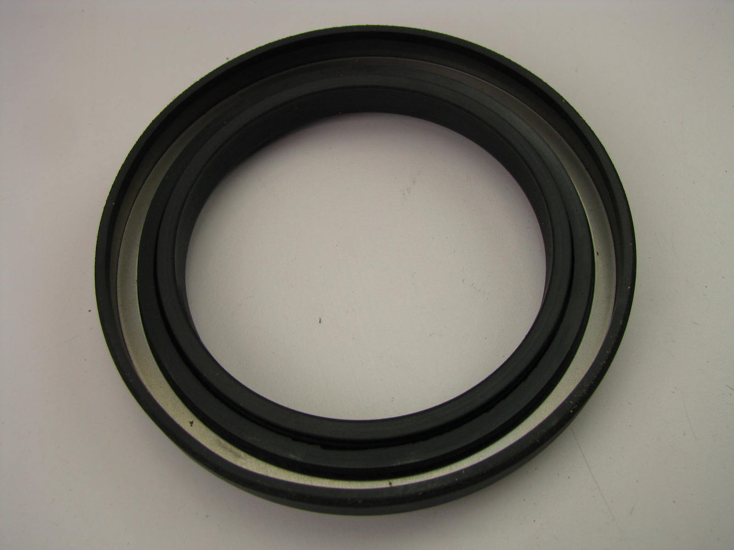 Barrier Seal 774400 Rear Wheel Seal - 5.515'' OD X 3.875'' ID X 0.875'' - 370024A
