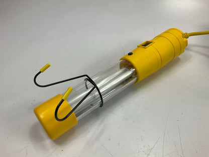 Bayco SL-826 13w Fluorescent Work Light On 50ft Metal Reel