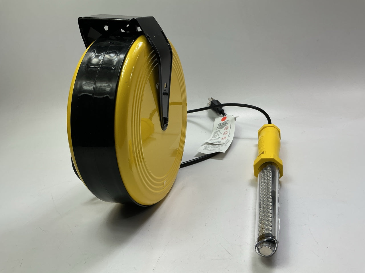Bayco SL-864 60 LED Worklight With 50 Foot 18/2 Cord Retractable Reel
