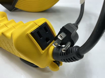 Bayco SL-875 26w Fluorescent Work Light W/single Outlet On 40ft Metal Reel