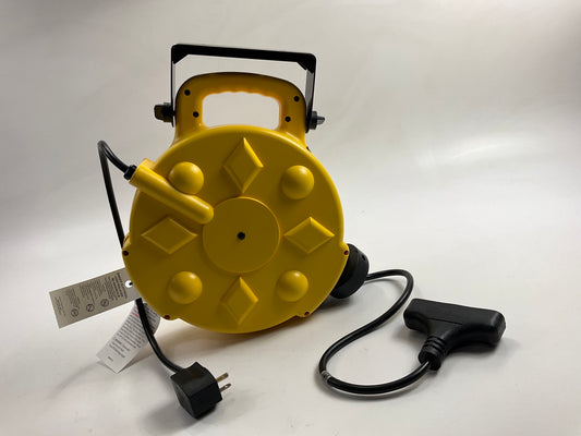 Bayco SL-8903 50ft Retractable Polymer Cord Reel W/3 Outlets - 13amp
