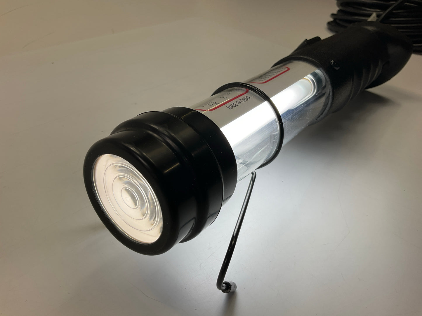 Bayco SL-936 13w Fluorescent Work Light W/spotlight & Single Outlet