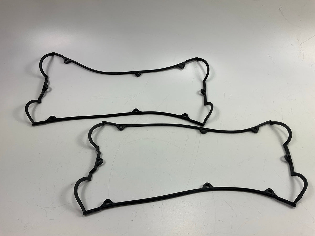 (2) Beck Arnley 036-1670 Engine Valve Cover Gasket Set