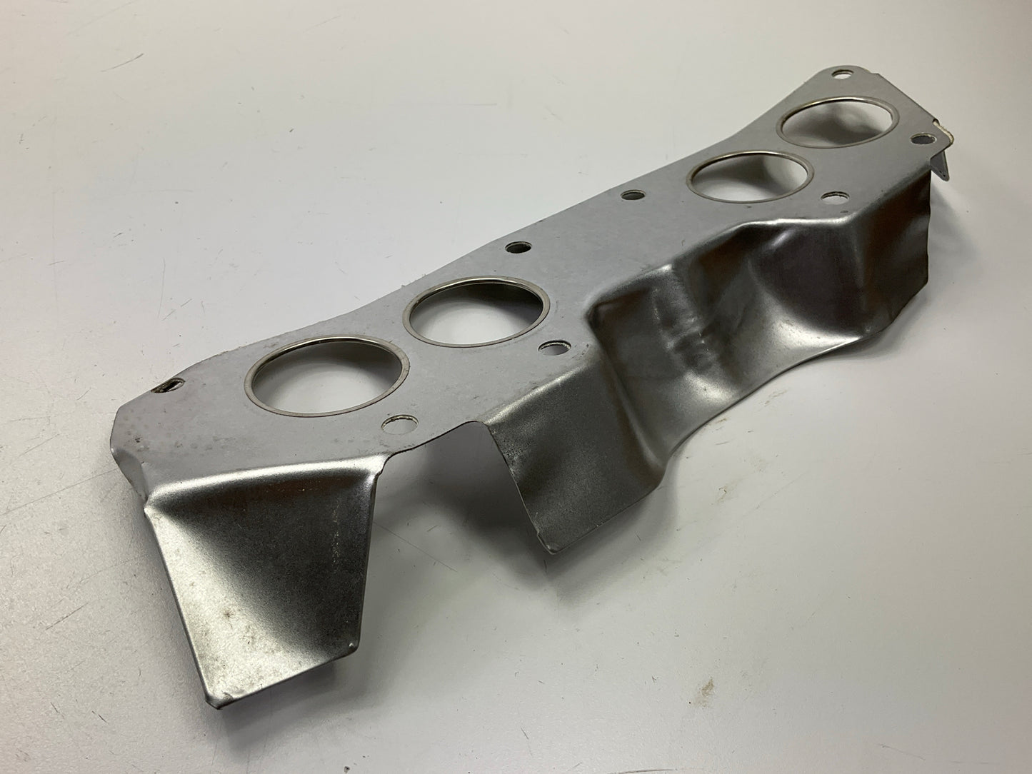 Beck Arnley 037-4567 Exhaust Manifold Gasket 1983-86 Mitsubishi Mighty Max 2.0L
