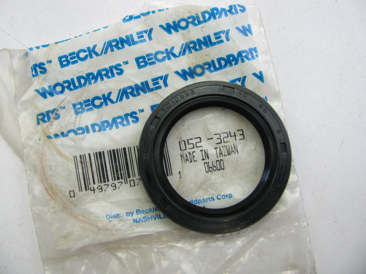 Beck Arnley 052-3243 Auto Trans Drive Axle Seal