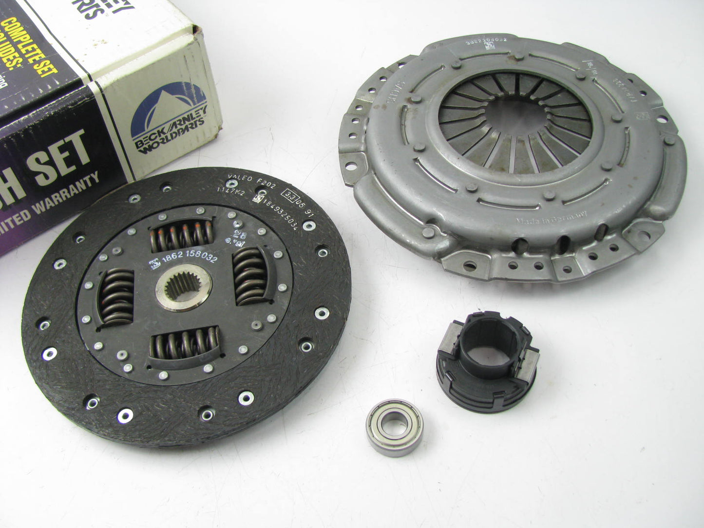 Beck Arnley 061-9255 Clutch Kit Clutch Set 228mm For 1989-1991 Volvo 740 2.3L