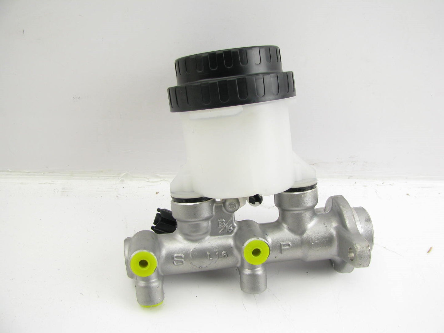 Beck Arnley 072-8369 Brake Master Cylinder  NABCO, Made In Japan