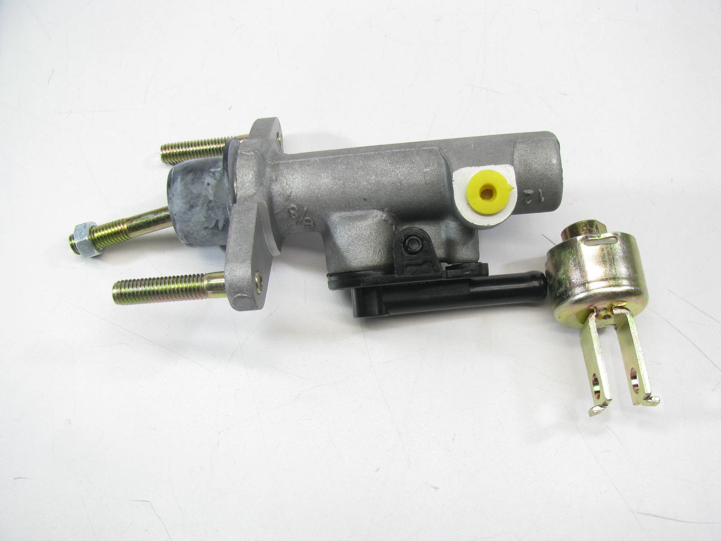 Beck Arnley 072-9511 Clutch Master Cylinder for 2001-2005 Toyota RAV4
