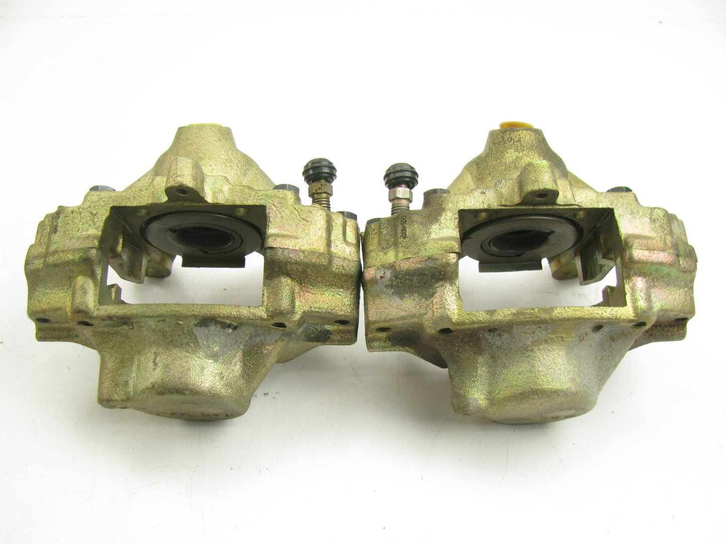 REMAN. 1995-1996 Mercedes-Benz E300 Front Left & Right Brake Caliper Set